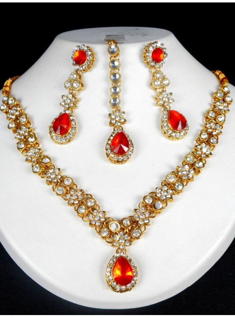 Kundan Jewelry Set